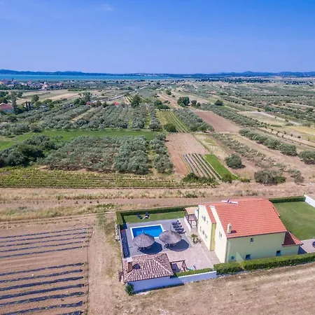 Villa Petrel *